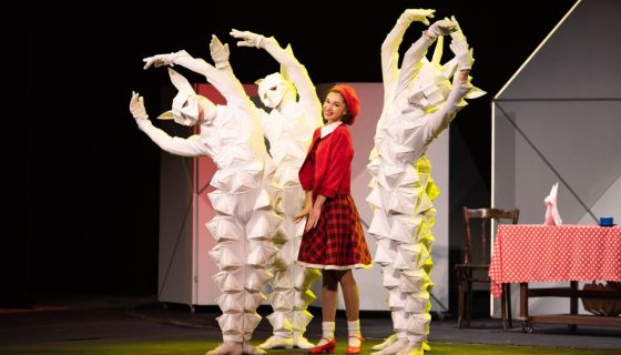 Музыкальный спектакль «Красная шапочка & Серый волк»