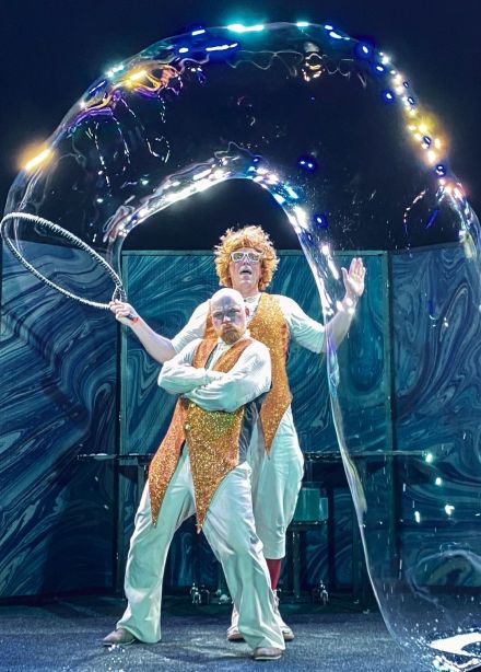 Шоу мыльных пузырей «Clinc»