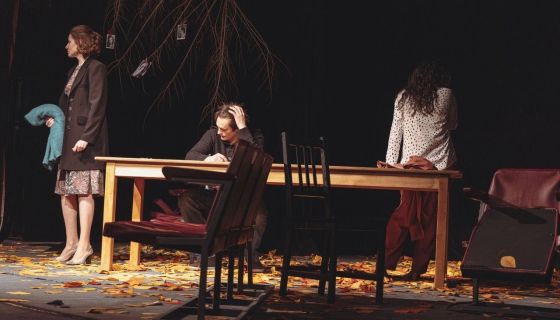 Спектакль «С любимыми не расставайтесь»