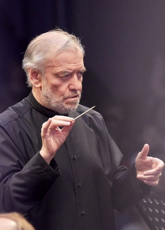 Валерий Гергиев и Объединенный оркестр Мариинского и Большого театров
